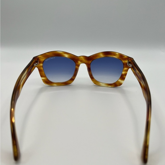 TOM FORD Pia style tortoise shell sungalsses - Picture 2 of 5